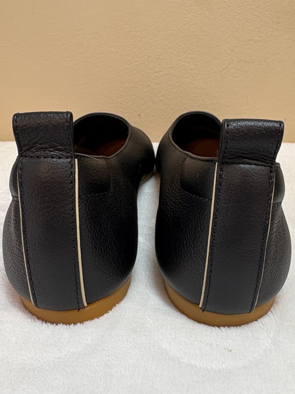 EVERLANE Black Leather Day Glove Italian Leather Ballet Flats, 7.5 - Picture 6 of 12